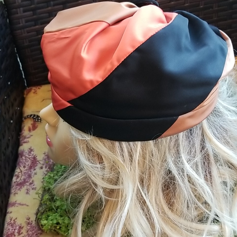 60's GENE DORIS Groovy Satin Pinwheel Organge Black Silky City Beret Artist Hat - Picture 3 of 12